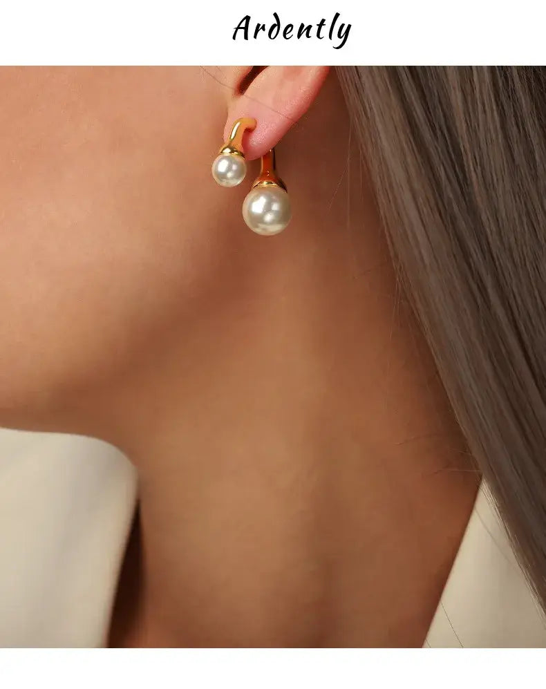 Women Copper Elegant Gold-Plated Pearl Stud Earring