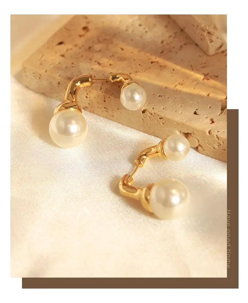 Women Copper Elegant Gold-Plated Pearl Stud Earring