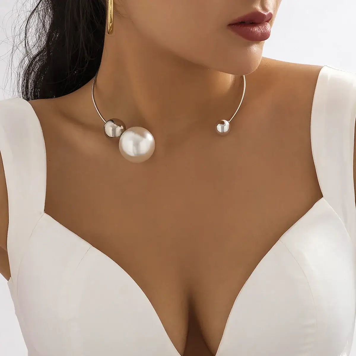 Elegant Goth Big White Imitation Pearl Choker Necklace