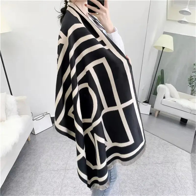 Women's Luxury Cashmere Geometric Print Scarves