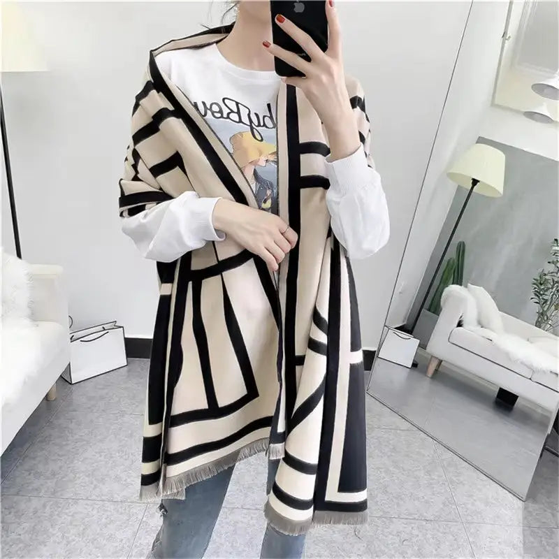 Women's Luxury Cashmere Geometric Print Scarves